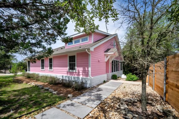 Pink House ATX I Pool & Spa I Firepit